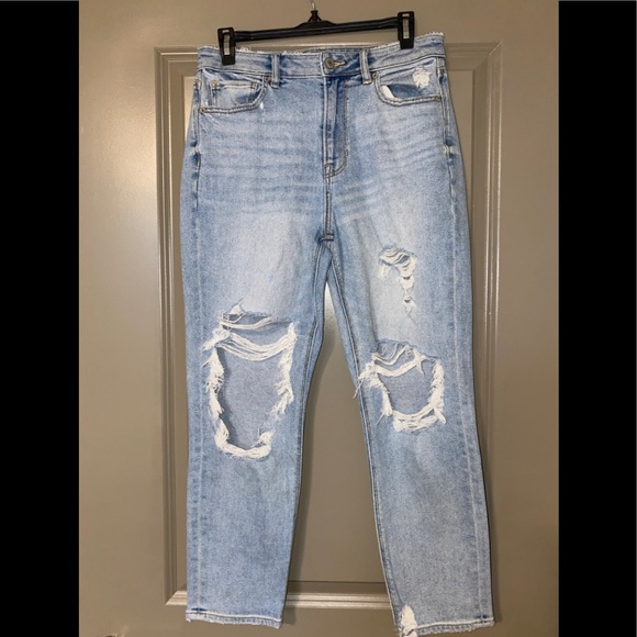 American Eagle Outfitters Pants - American Eagle Mom Jean